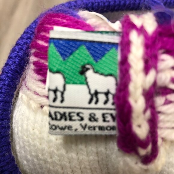 Vintage Mountain Ladies and Ewe Hat 100% Wool Handmade Chunky Knit Ski Cap - Picture 4 of 7